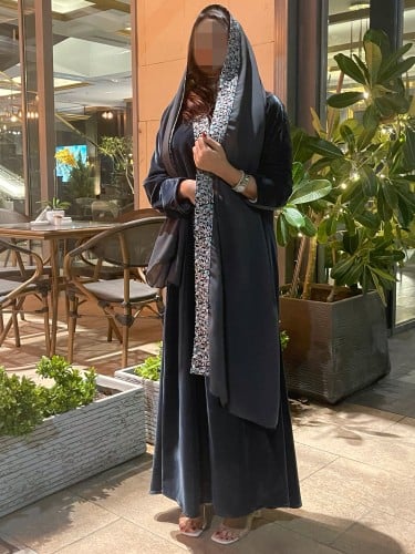108 عبايه شتوية انيقه متعددة الألوان