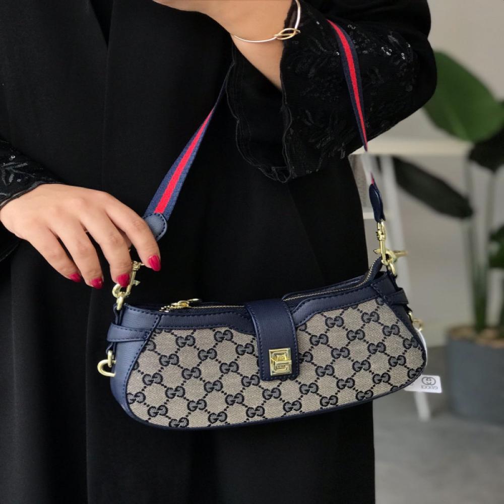 شنطة نسائيه من ماركة قوتشي