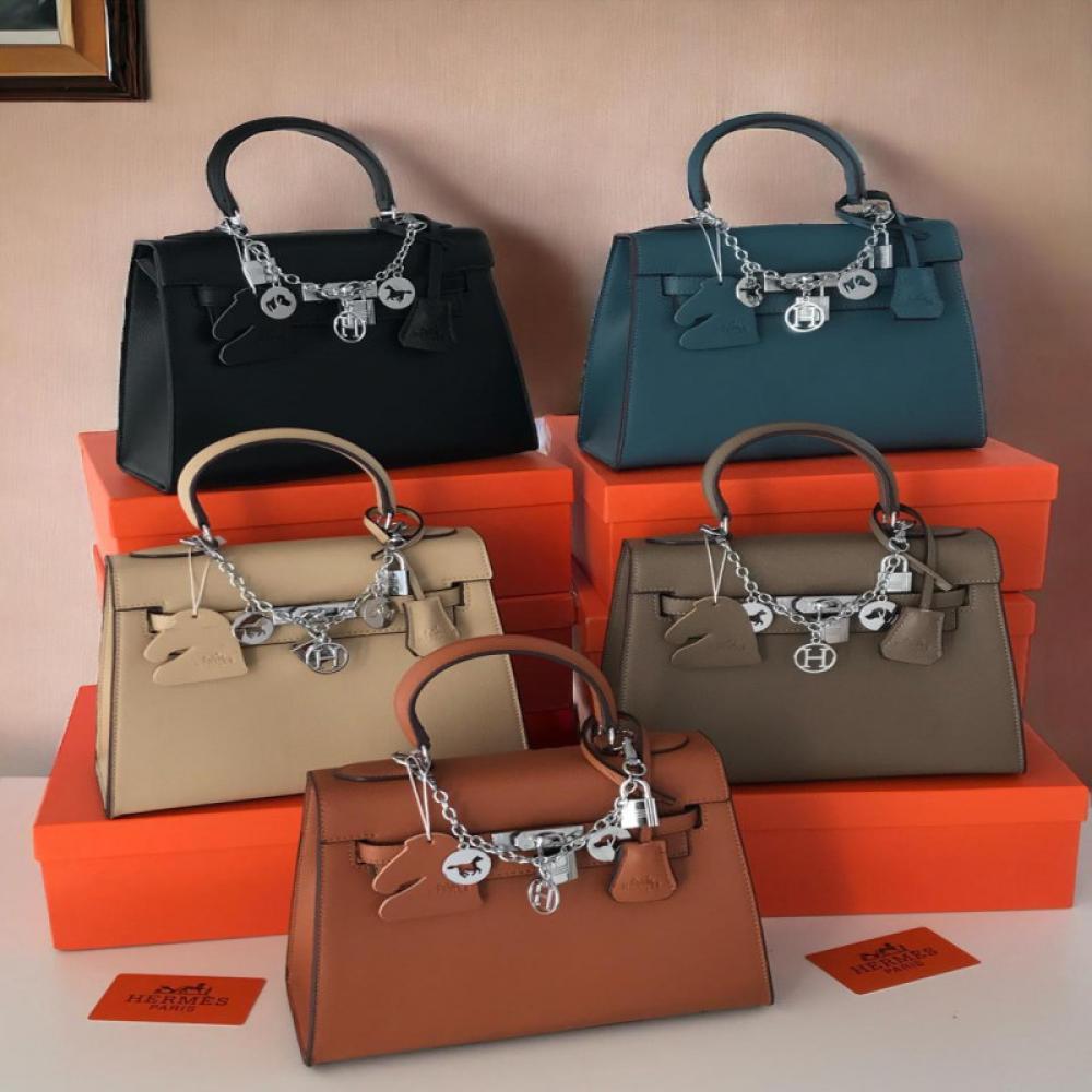 شنطة نسائيه أنيقة من ماركة هرمس