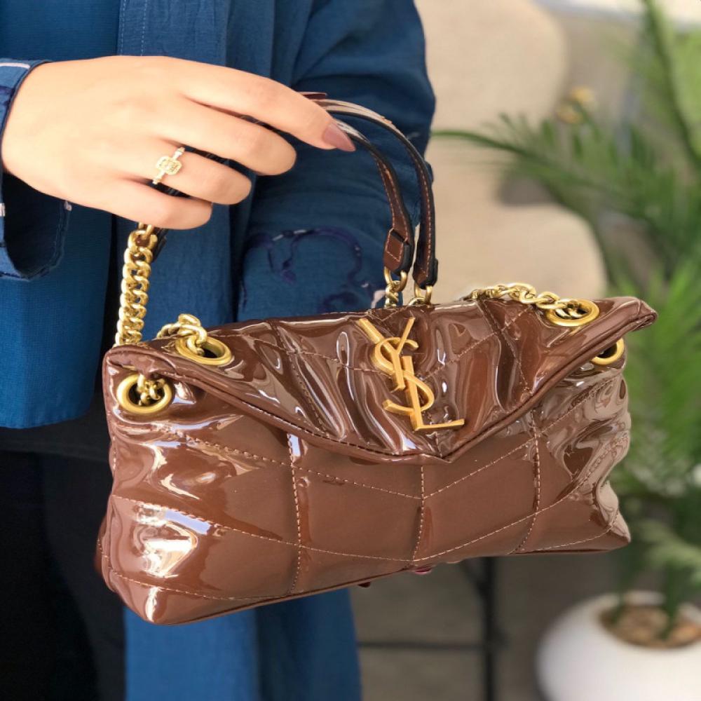 شنطة نسائيه من ماركة سان لوران