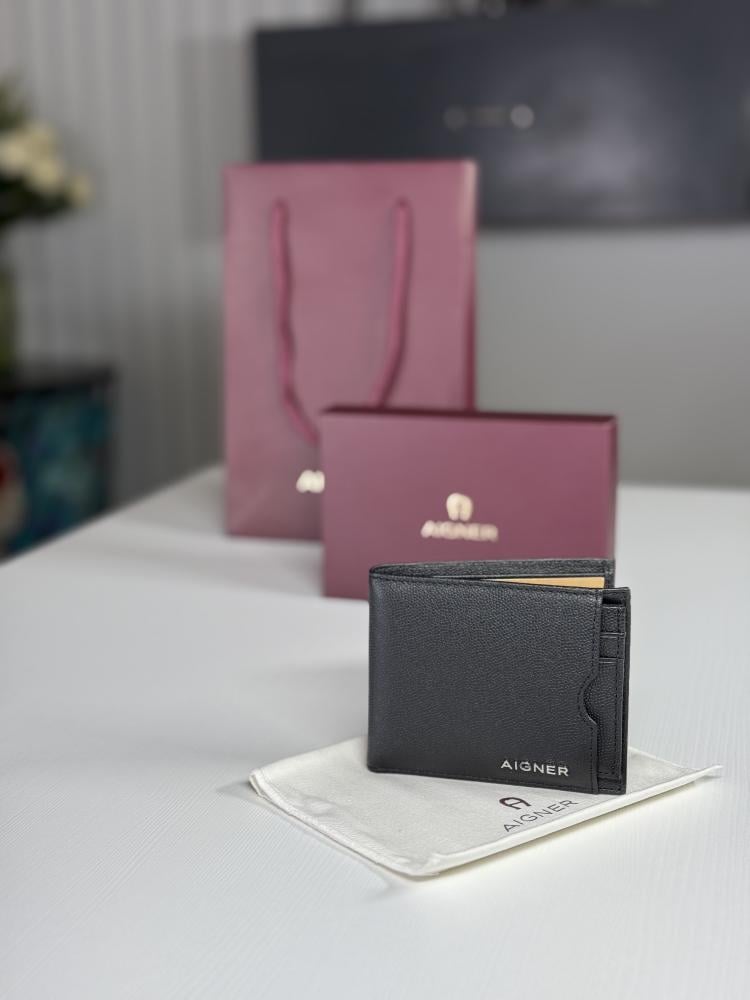 اجنر محفظة رجالية باللون الاسود مع حامل بطاقة SAFFIANO BILL AND CARD CASE