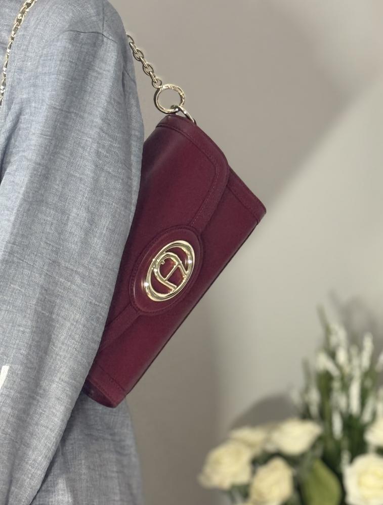 اجنر لويزا S جلد ناعم ومعدن ذهبي- برقندي /Luisa S Shoulder bag smooth cow