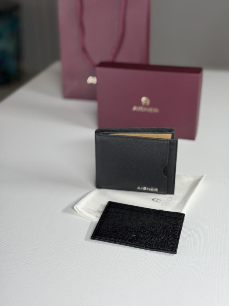 اجنر محفظة رجالية باللون الاسود مع حامل بطاقة SAFFIANO BILL AND CARD CASE