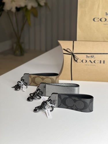 ميدالية كوتش coach keychain