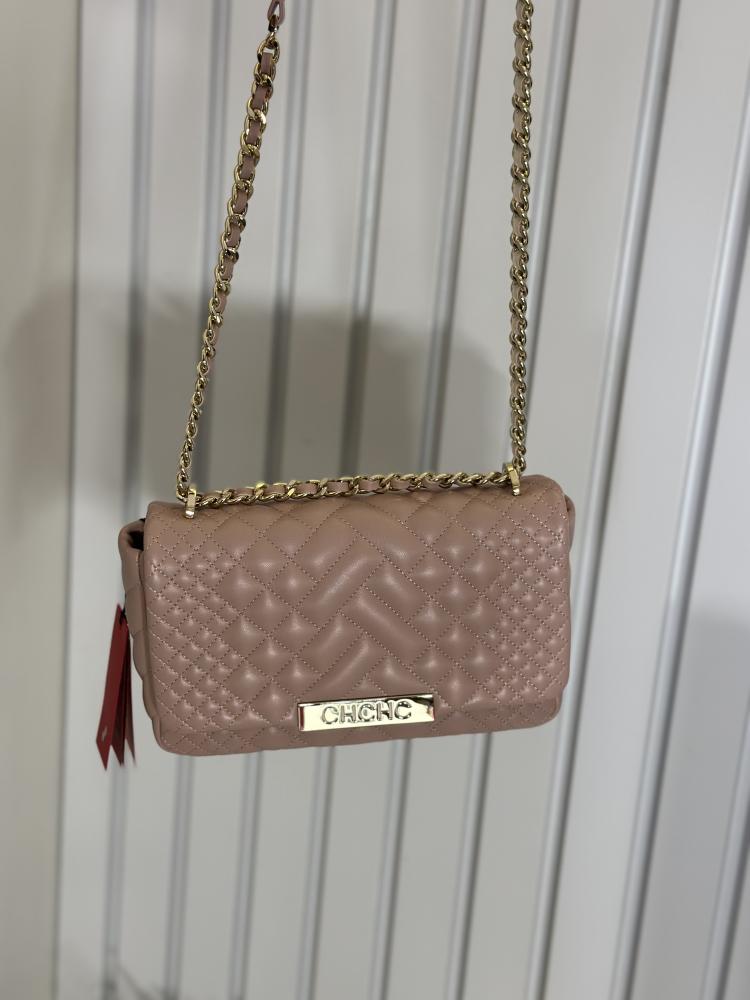 كارولينا شنطة كتف بيمبا بلون نود وطبعة انيقهquilted bimba ch - نود/ ذهبي