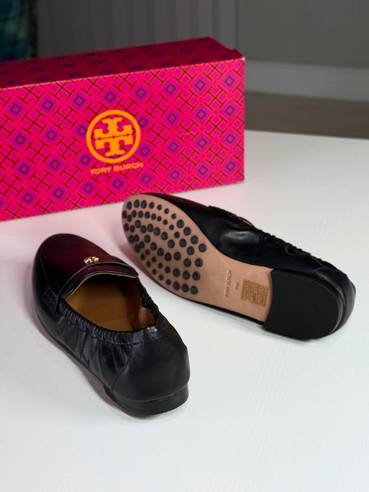 توري برتش برفكت بلاك لوفر