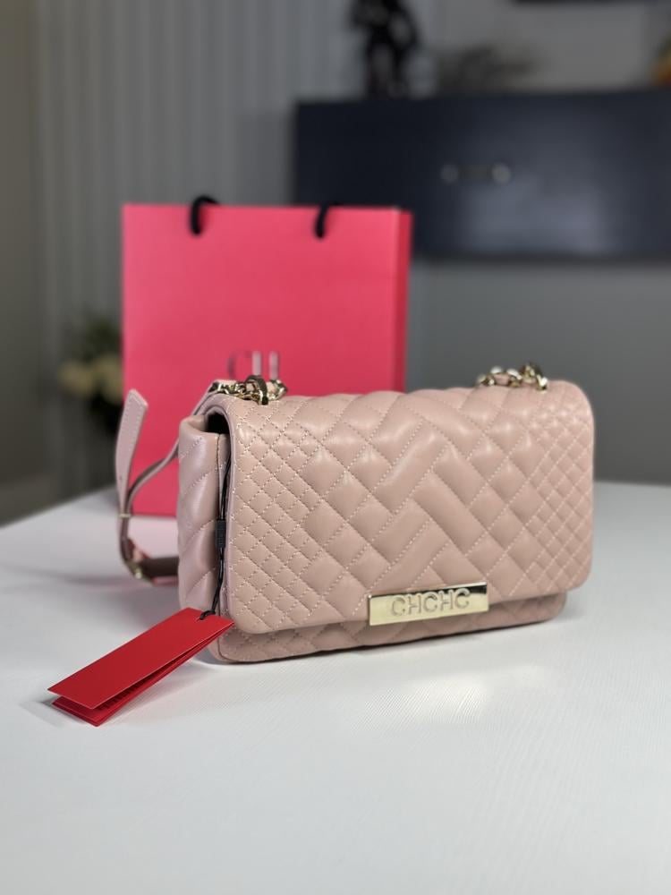 كارولينا شنطة كتف بيمبا بلون نود وطبعة انيقهquilted bimba ch - نود/ ذهبي