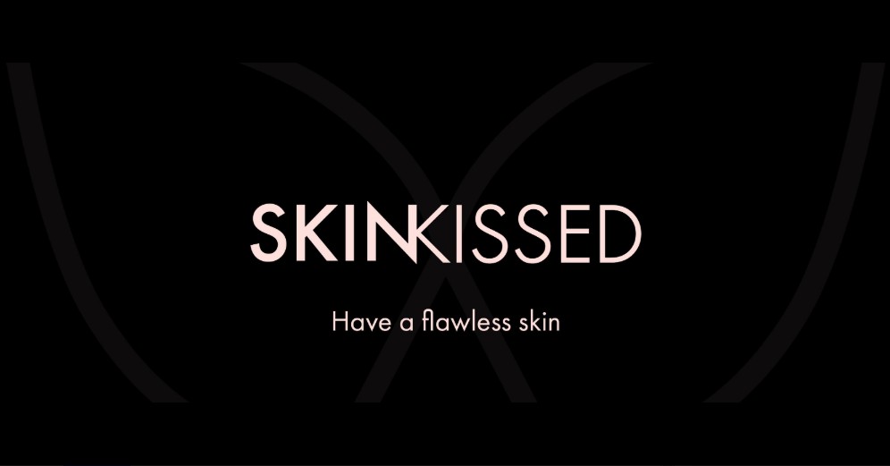 سكينكيسد SKINKISSED