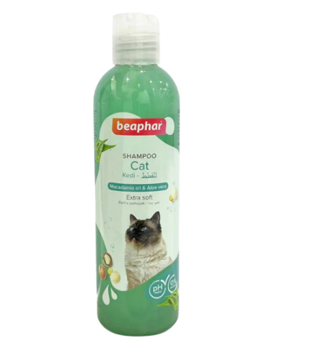 بيفار شامبو بدرجة حموضه متعادله للشعر القصير والطويل للقطط 250ml