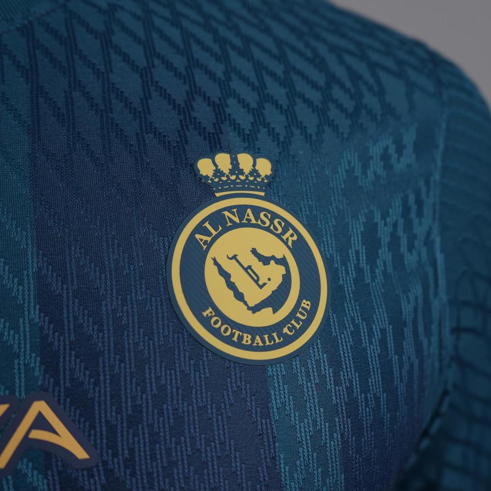طقم النصر الجديد الاحتياطي لون كحلي تيشيرت مع الشورت
