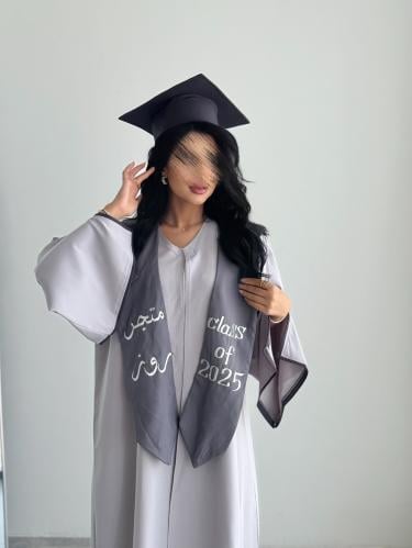 عبايه تخرج روز 2025