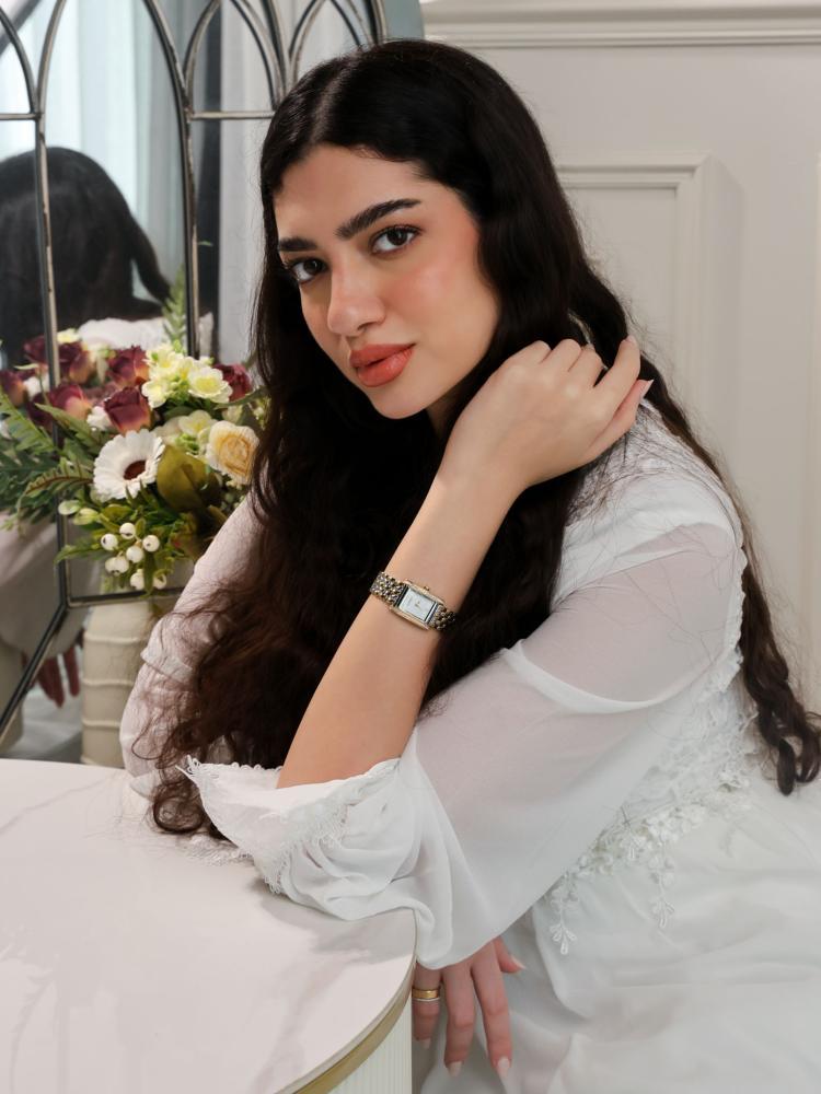 ساعة نسائية من امزوري بلون ذهبي وفضي