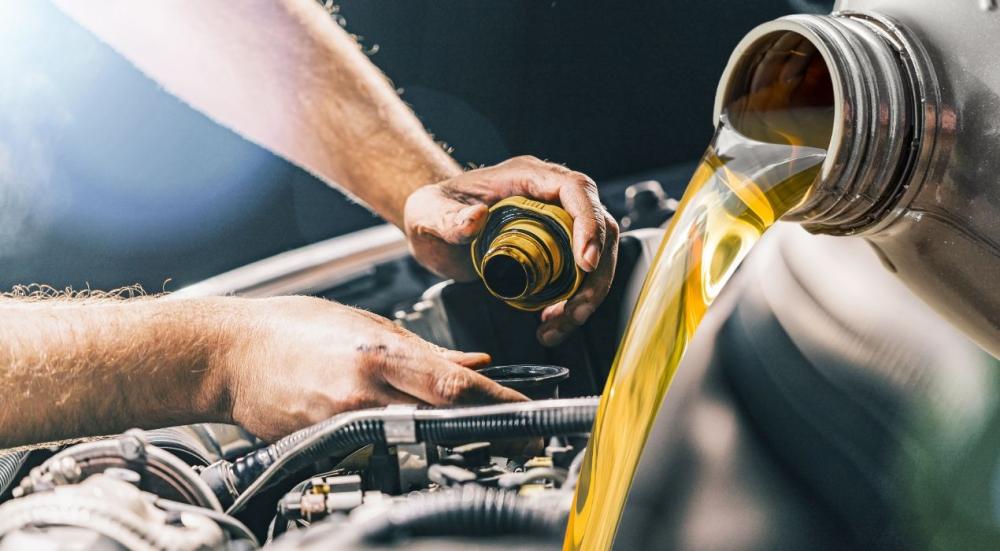 أفضل زيوت المحركات في السعودية بأرخص الأسعار