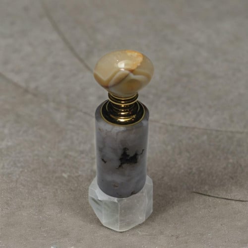 ربع تولة من الأحجار الطبيعية مع دهن العود الفاخر