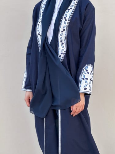 عباية سوسن