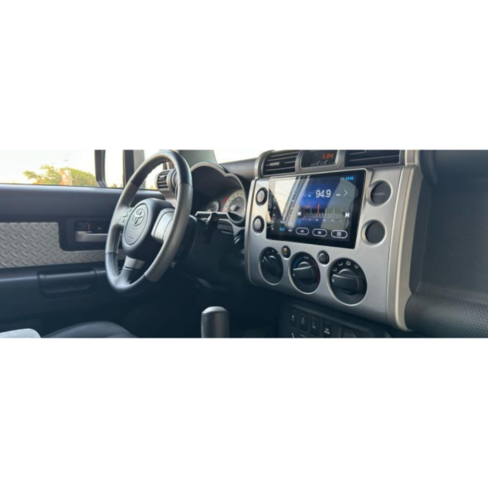 شاشة تويوتا اف جي 2021_2006-Toyota FJ screen