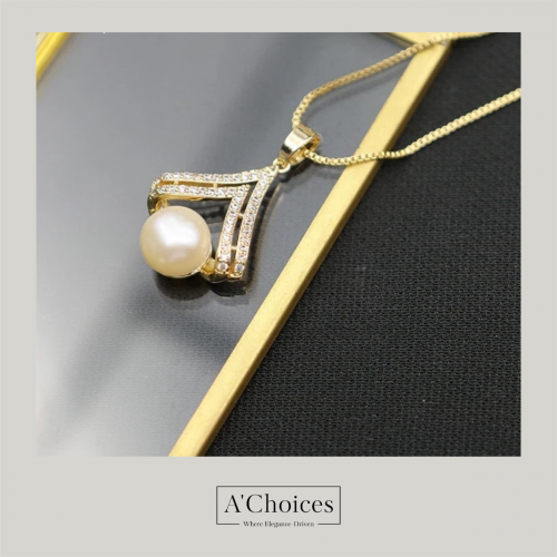 سلسلة نسائية مصنوع يدوياً من النحاس المطلي بالذهب عيار 18 مع اللؤلؤ الزراعي والزيركون