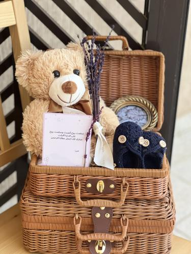 شنطة  جونيورز الابيض