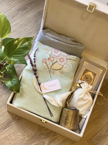 ﺑﻮﻛﺲ رﻣﻀﺎن اﻻورﻛﻴﺪ التيفانى - مع روب