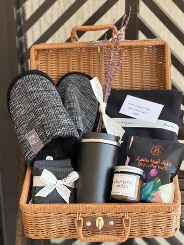 البوكس الرجالي الرمادي