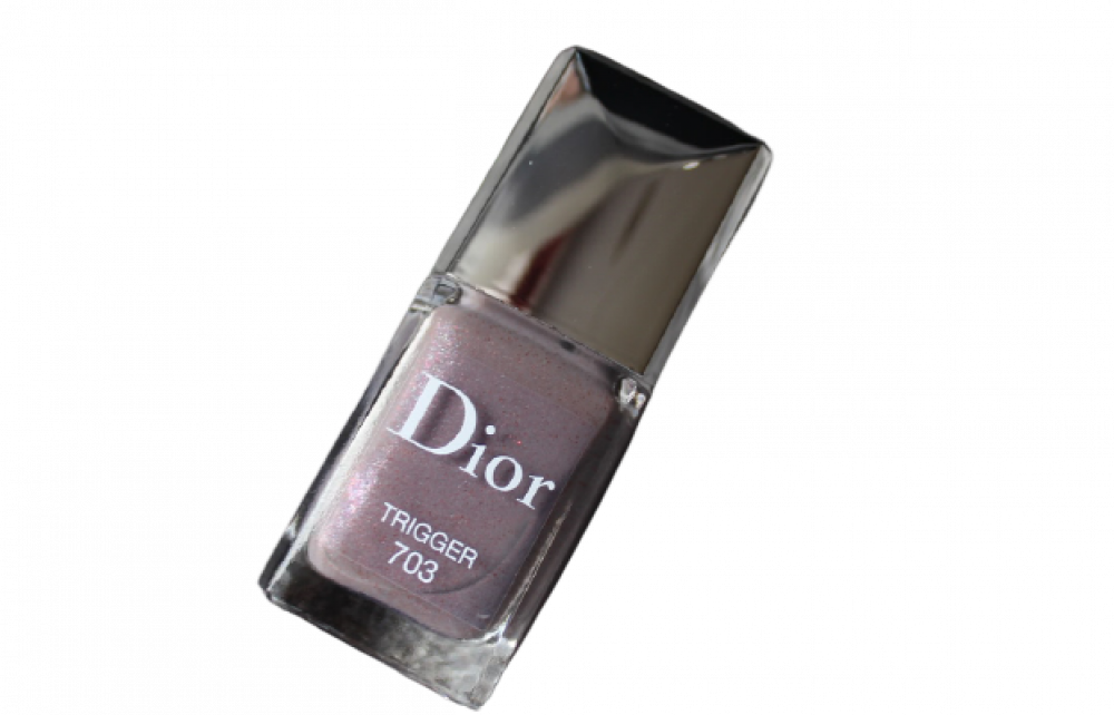 مناكير ديور رقم 703 بدون كرتون اصلية مكان اللؤلؤ للعطور الفاخرة