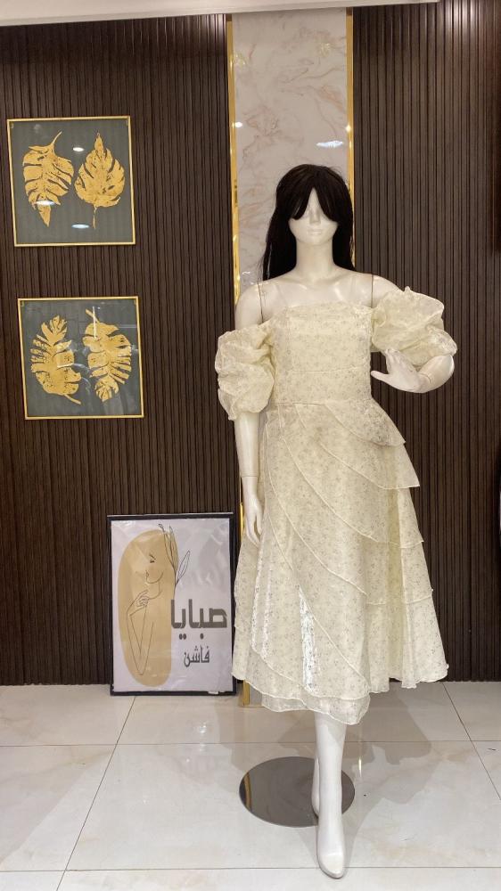 فساتين السن المحير