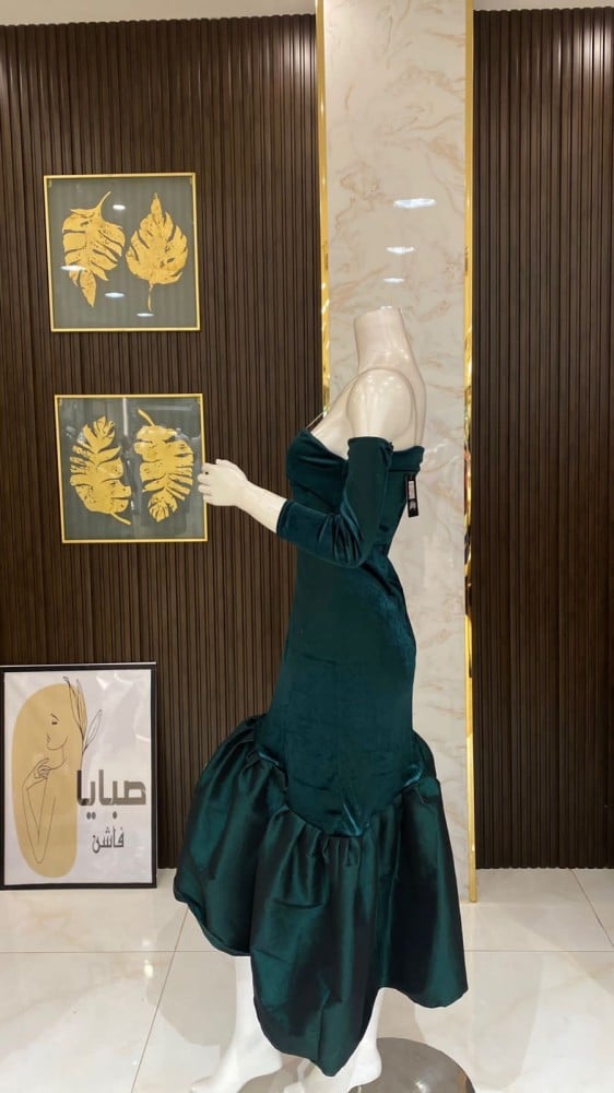 فستان مخمل زيتي - فخامة ناعمة بأناقة كلاسيكية