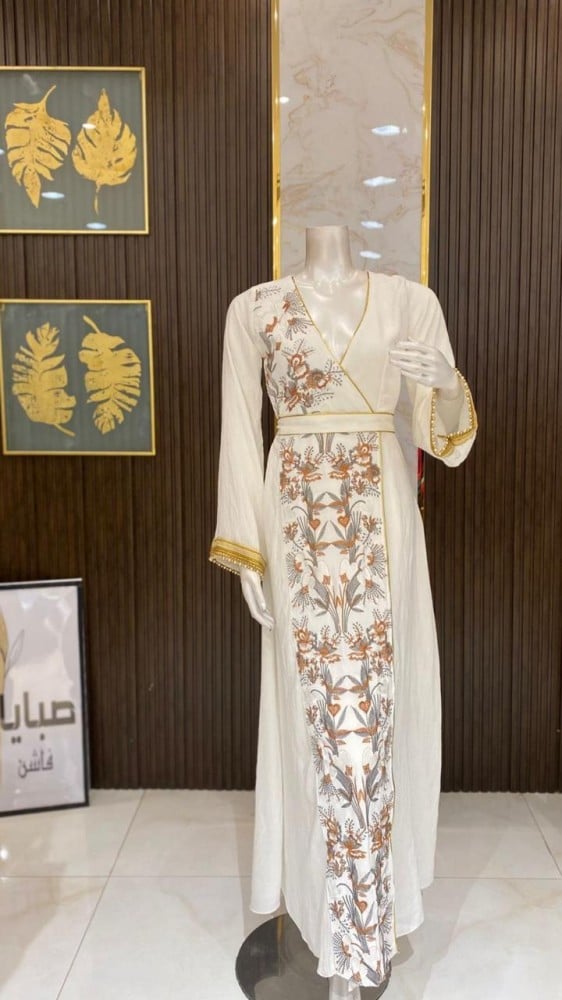 جلابية روز كويتية مطرزة - أناقة شرقية راقية