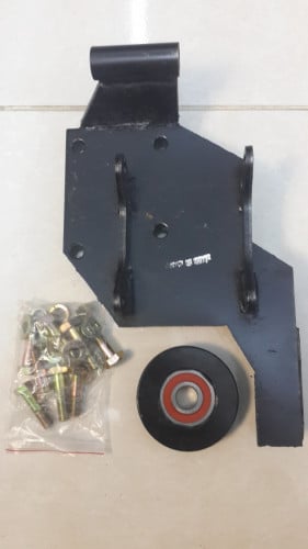 #10955Vقاعدة كمبروسر ايسوزو 10 طن l COMPRESSOR BRACKET ISUZU FSR 10.5 TON