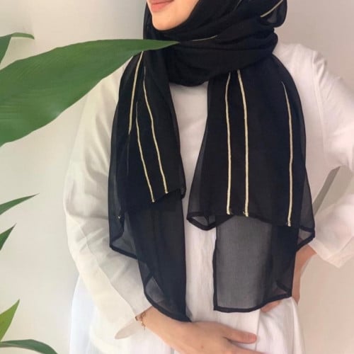 طرحة بوال أسود وخطوط قيطان ذهبي