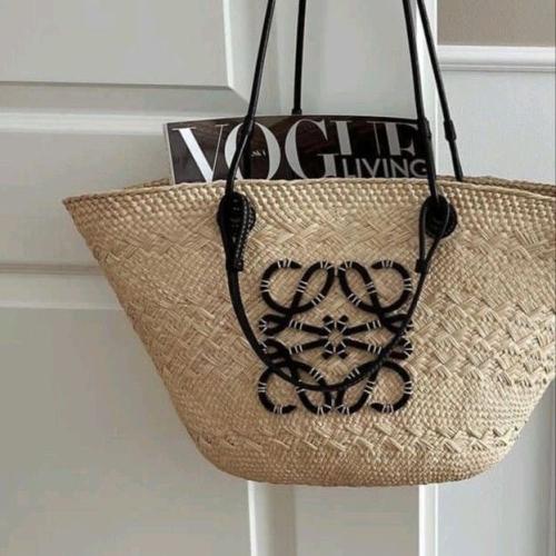 شنط loewe لويفي