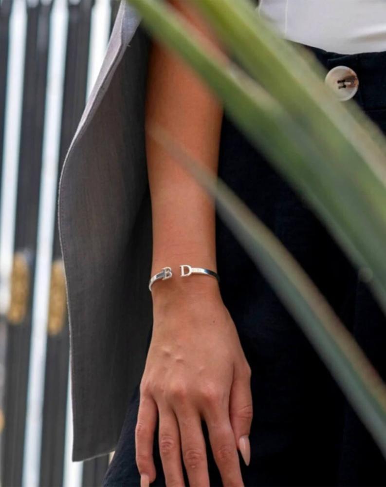 اسواره حروفكم بتصميم مميز