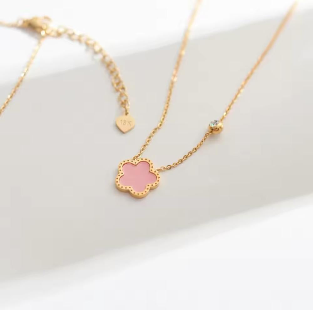 عقد فان كلي وردي