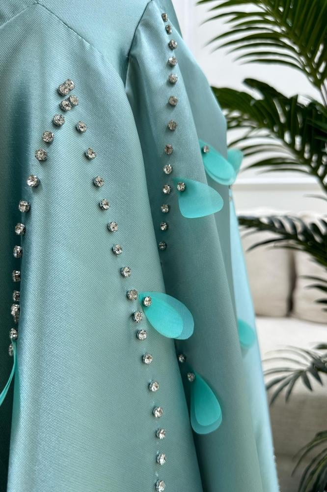 فستان سهره توب مزين بالخرز لون أخضر فاتح
