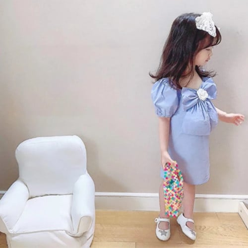 فستان ازرق صيفي بفيونكة على الصدر