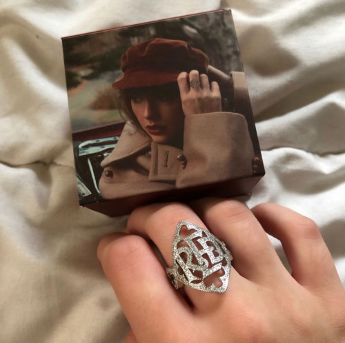 Taylor Swift Red Ring