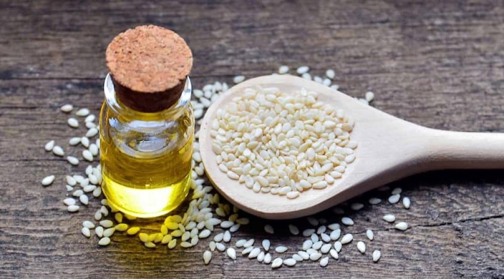 أهم فوائد زيت السمسم والإنفلونزا