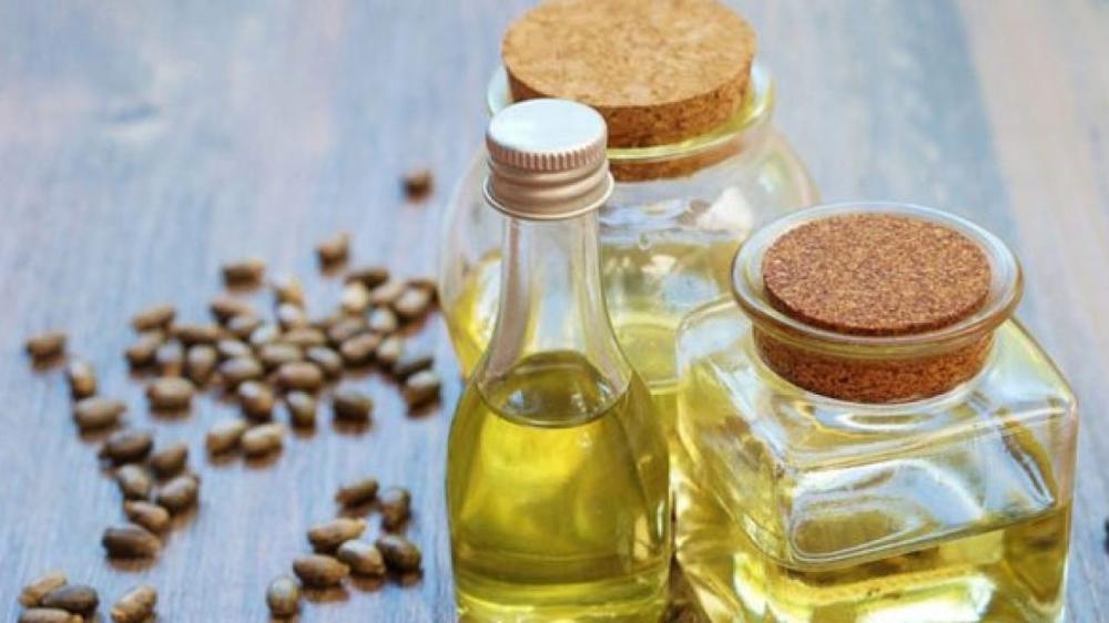 أهم وأبرز فوائد زيت الخروع وزيت السمسم