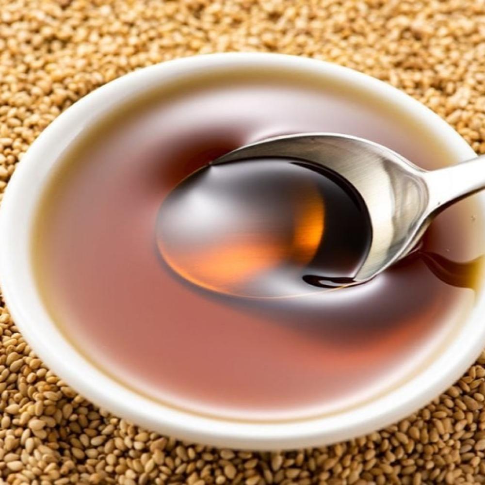 زيت السمسم الطبيعي المعصور على البارد