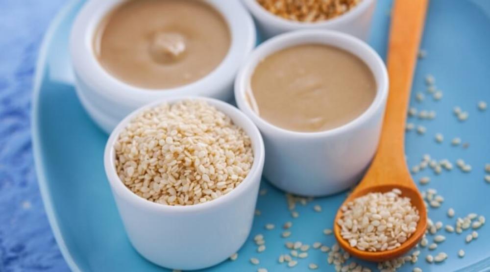 ما هي أهم استعمالات طحينة السمسم؟