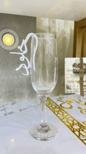 لوقو اكواب عرايس ابيض