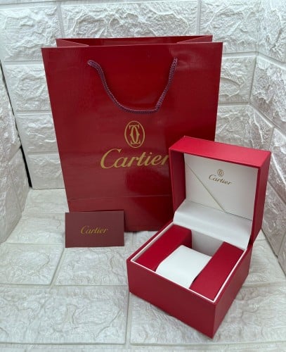 علب واكياس ساعات ماركات عالمية