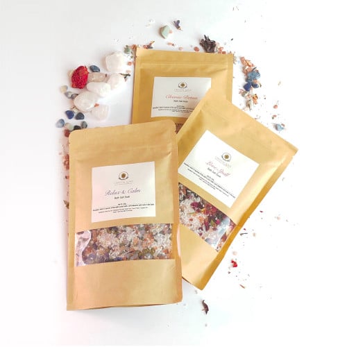 أملاح طبيعية للإستحمام Natural bath salts