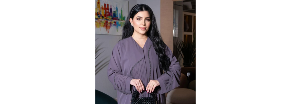 أفضل عبايات سعودية ملونة