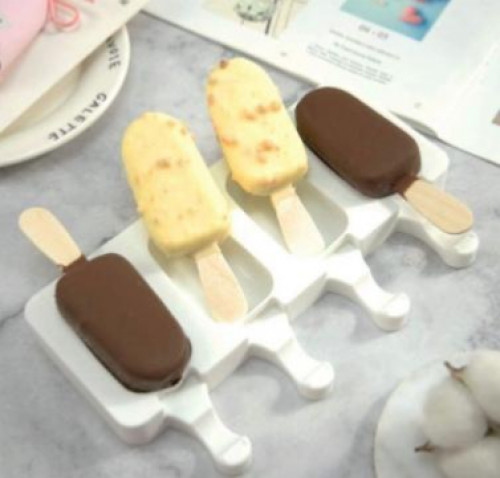 اعواد خشب ميني / عود خشب صغير  للحلويات والشكولاه ( 48 حبه )