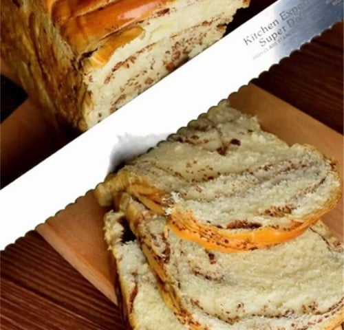 سكين كيك/ سكين مخبوزات/ سكين التوست والبريوش / سكين قص طبقات الكيك  ( قطعه واحده )