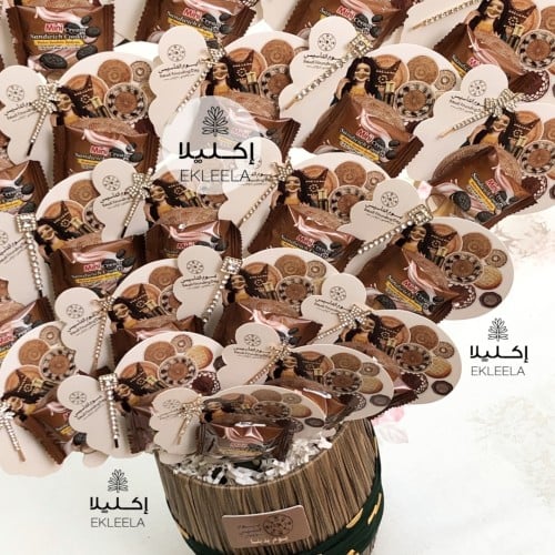 توزيعات باقة مع التعبية ليوم التأسيس ( قطعه واحده )