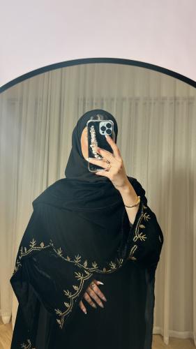 عباية مخمل بشال بشك ذهبي #705