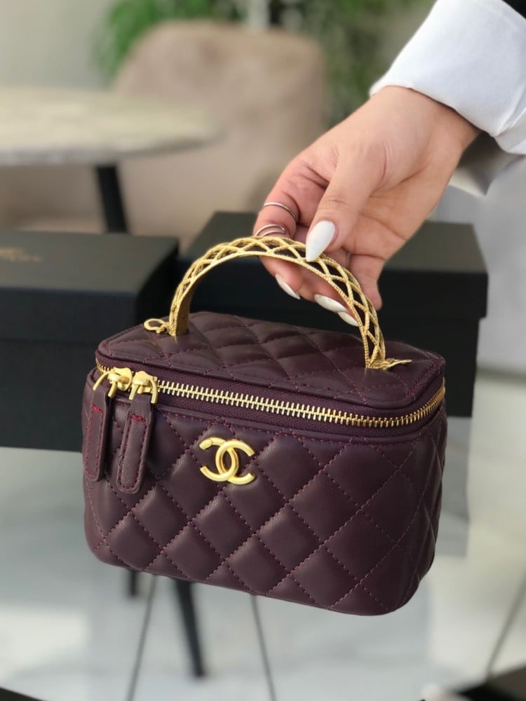 عنابي