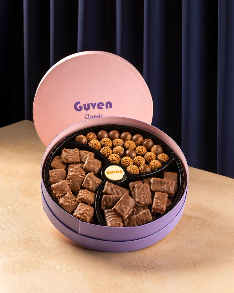 جيوفن كلاسيك بوكس شوكولاتة فاخر مثالي للهدايا والمناسبات